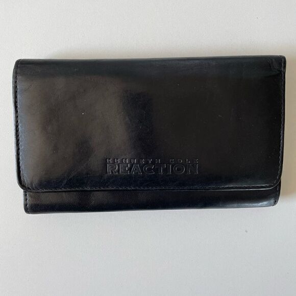 Kenneth Cole Black Faux Leather Wallet EUC - Picture 1 of 7